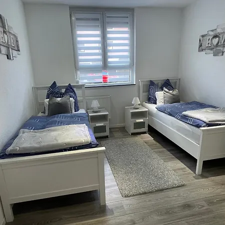 Maria's Ferienwohnung - Modernität trifft Eleganz Dettingen an der Erms Exterior foto